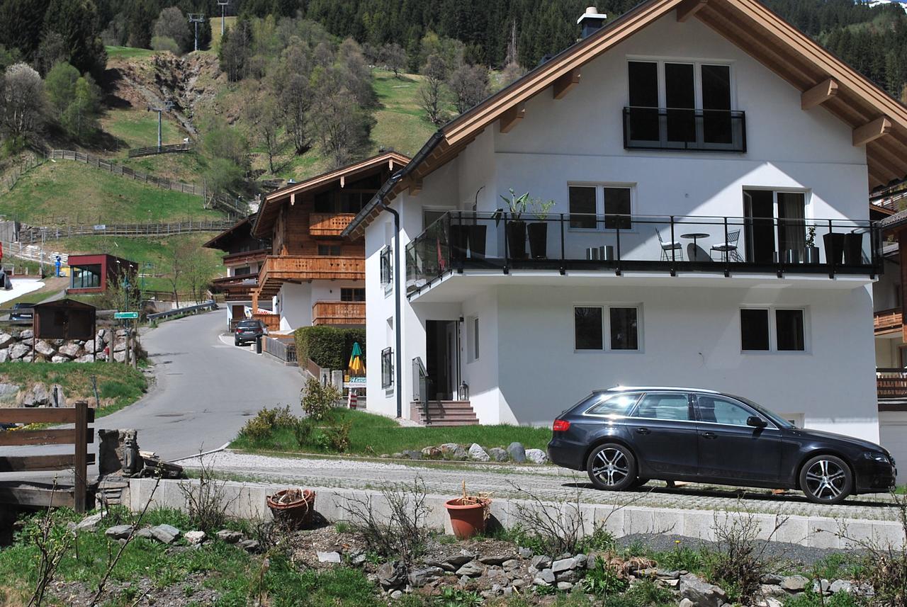 Haus Kissel Apartment ซาลบาคฮินเทอร์เกลมม์ ภายนอก รูปภาพ